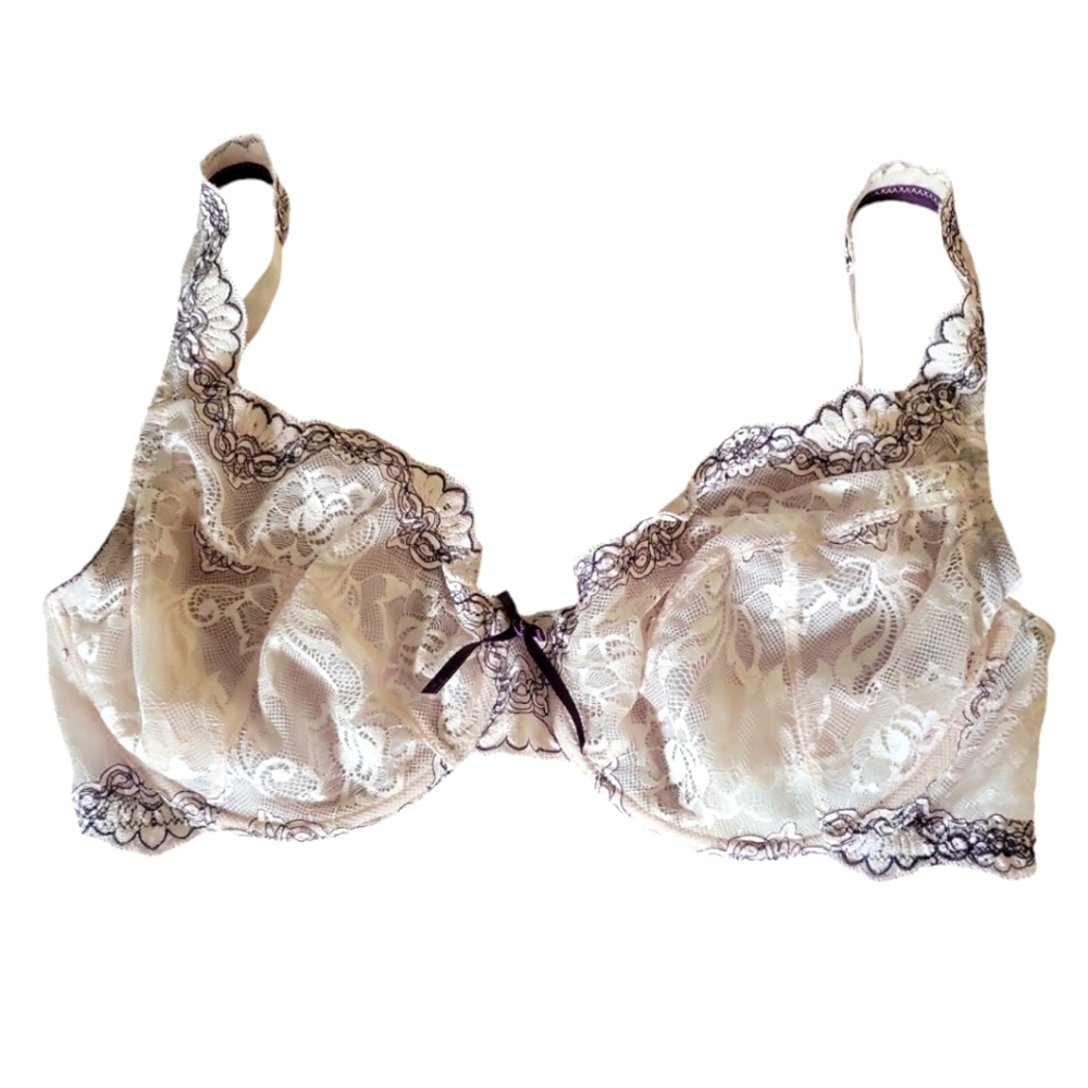 NWOT Lace Bra 32G